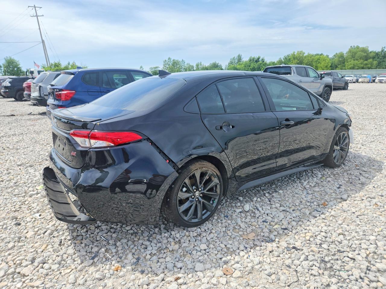 2026 Toyota Corolla Se - Image 3