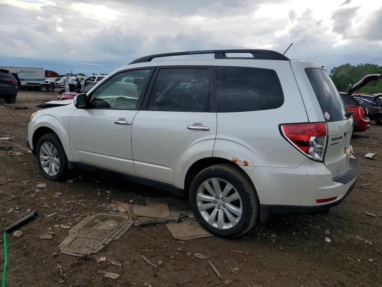 2013 Subaru Forester Limited - Image 2
