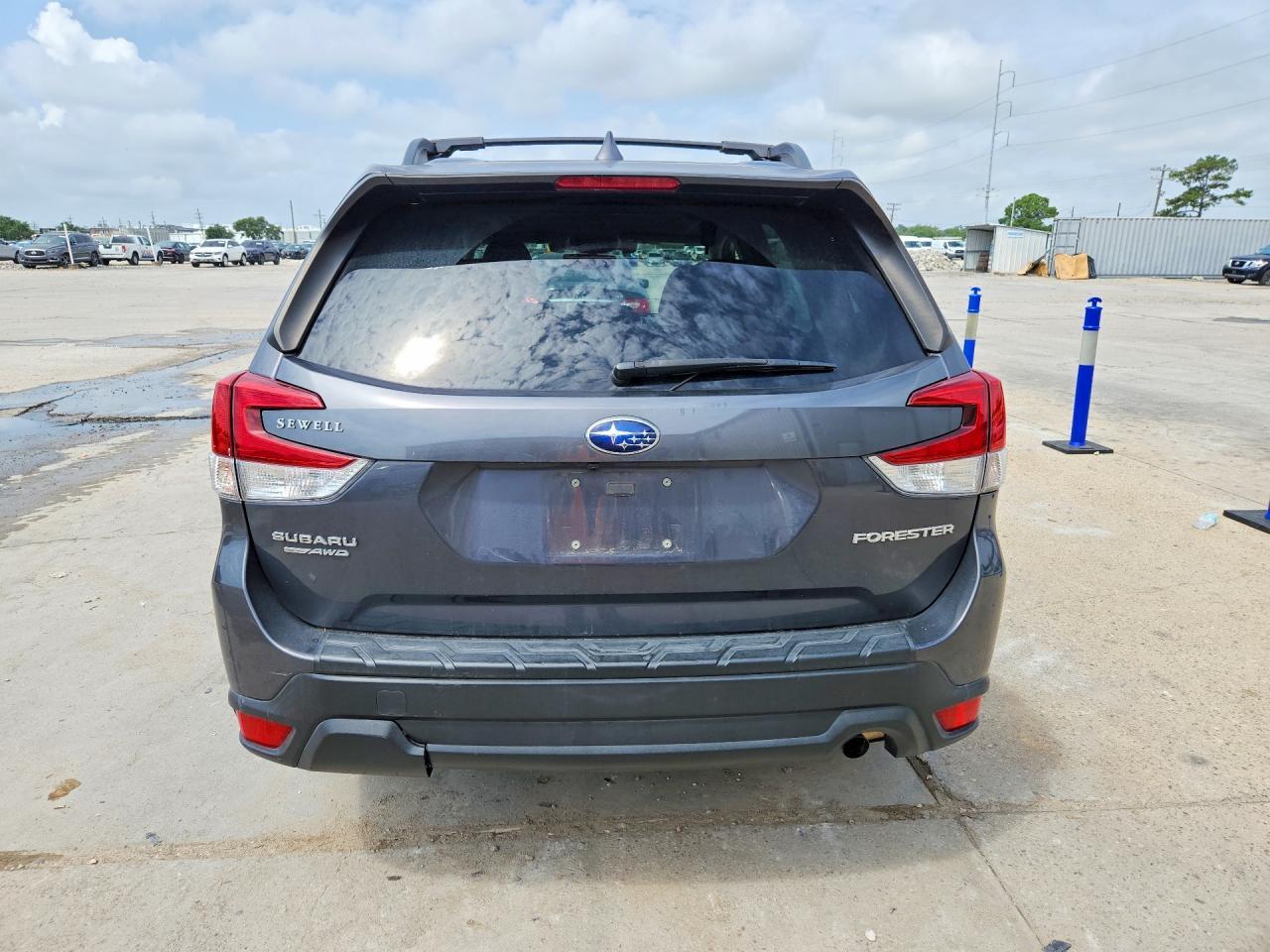 2020 Subaru Forester Premium - Image 6