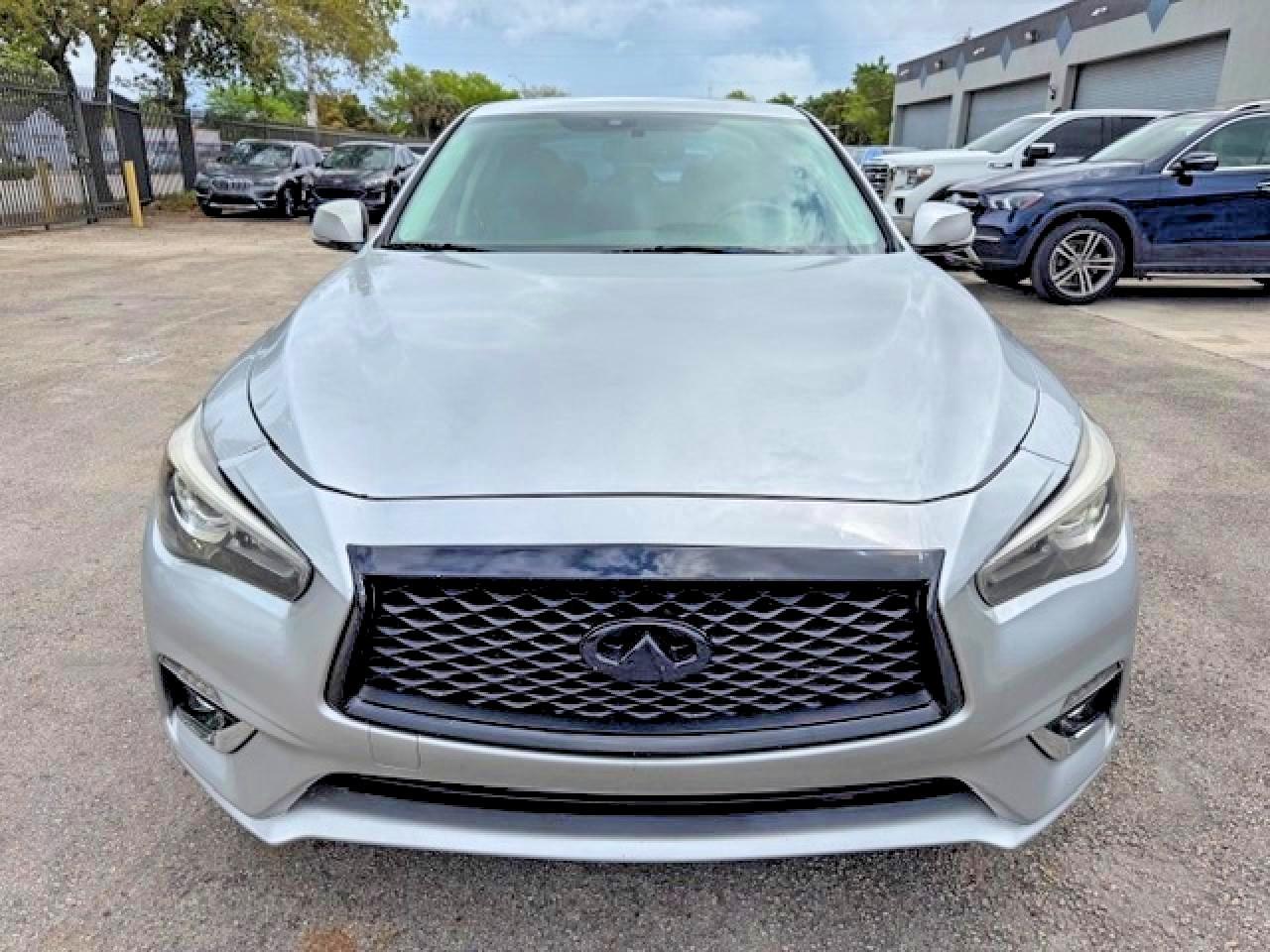 2018 Infiniti Q50 2.0T Luxe - Image 5