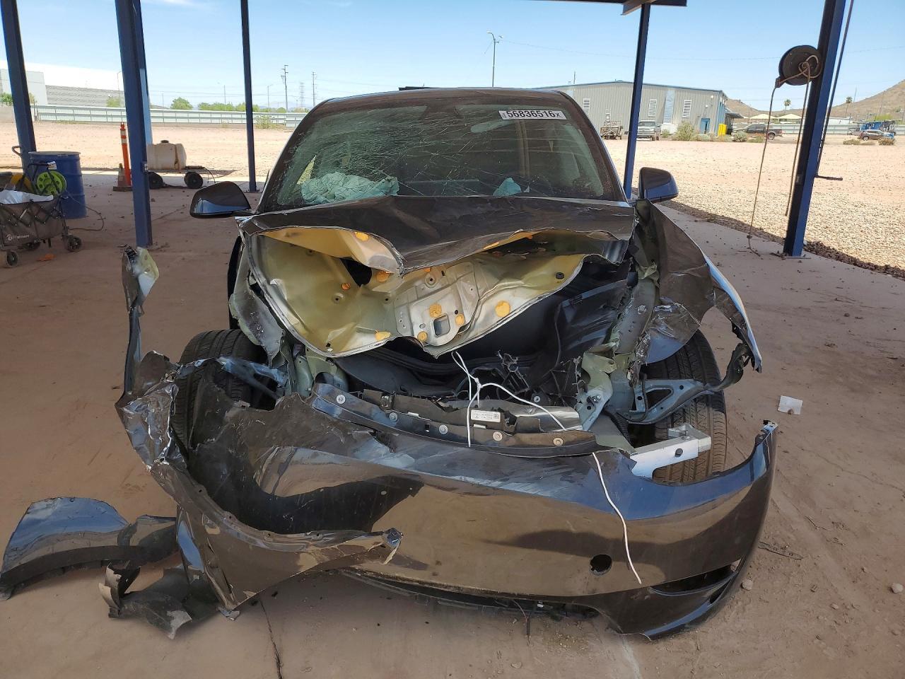 2025 Tesla Model Y - Фото 5