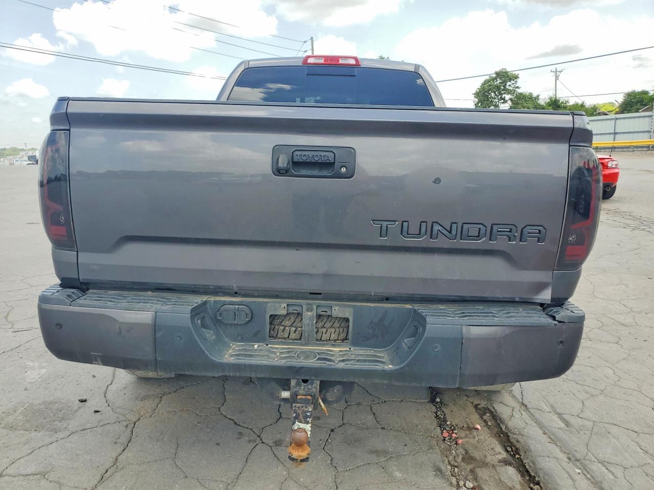 2016 Toyota Tundra Double Cab Limited - Фото 6