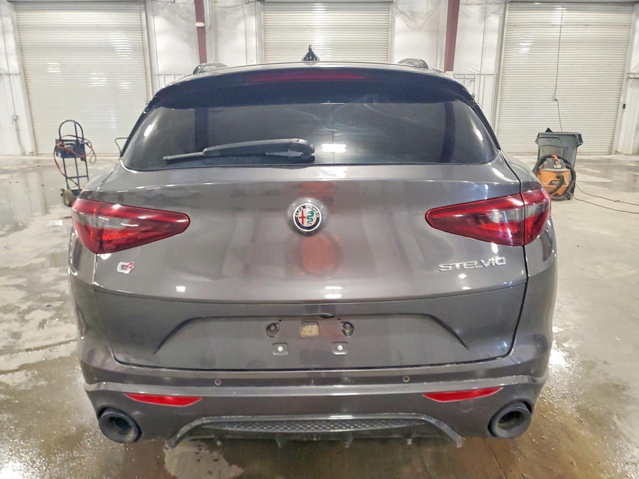 2022 Alfa Romeo Stelvio Ti - Image 6