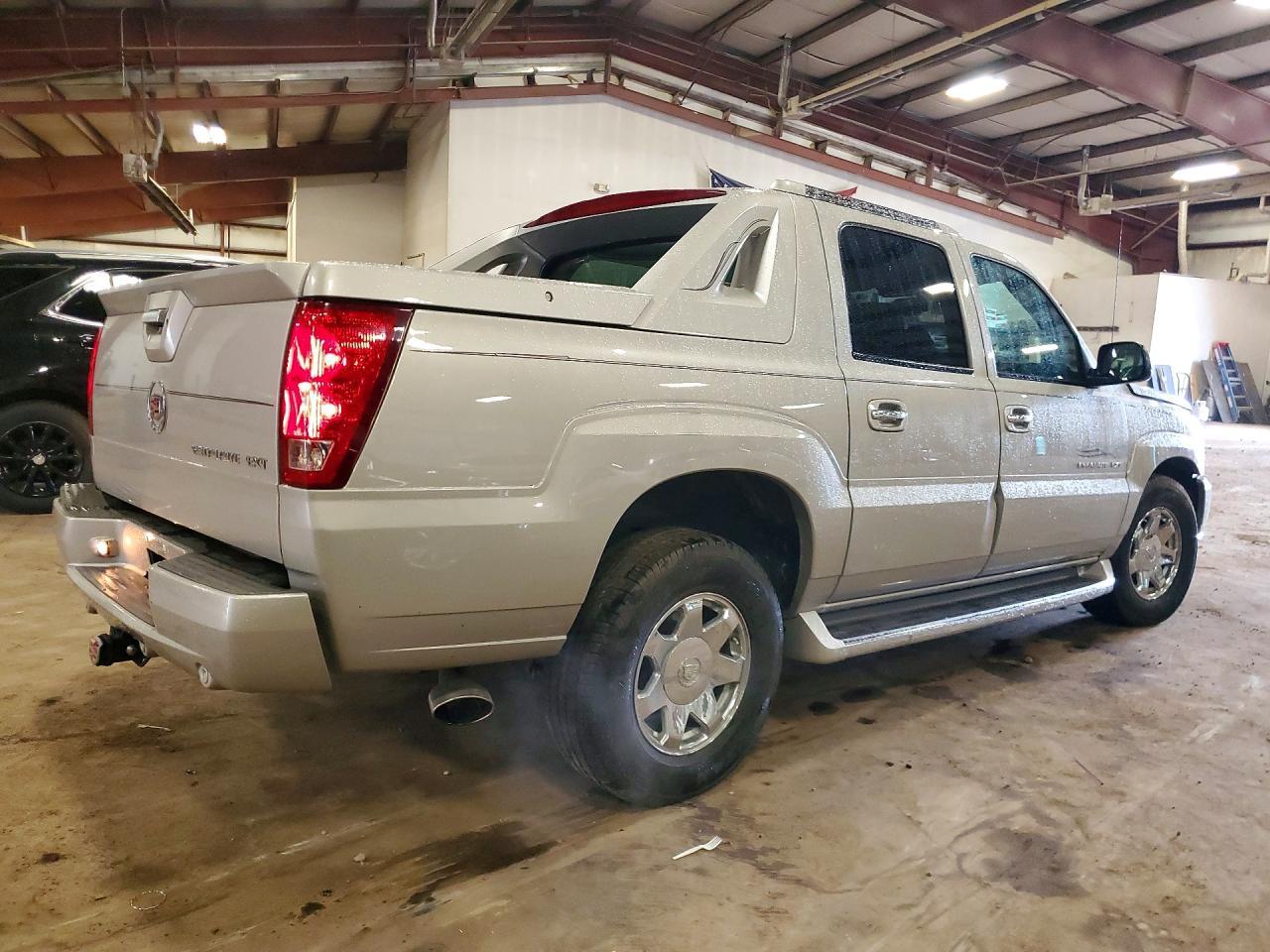 2004 Cadillac Escalade Ext - Фото 3