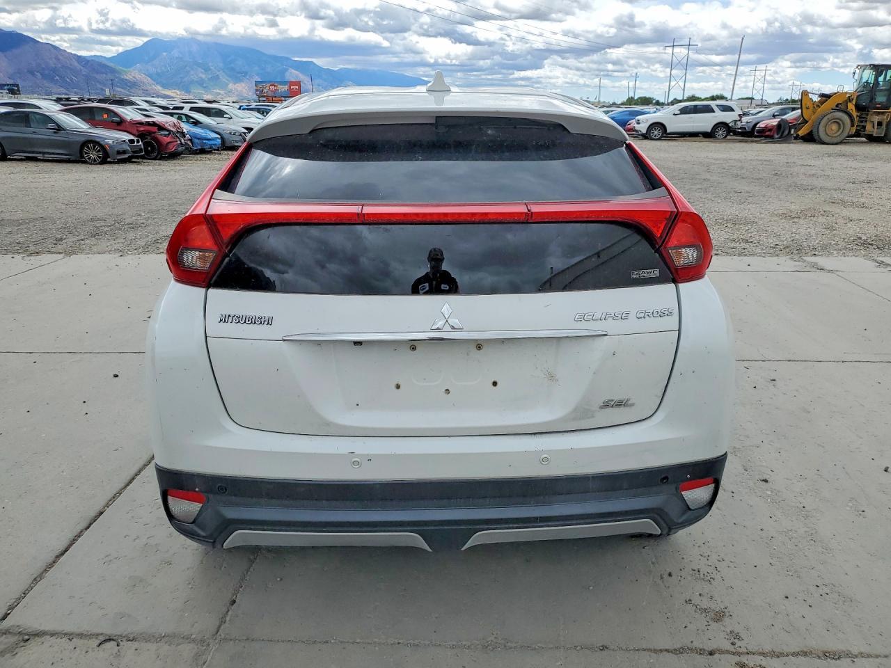 2018 Mitsubishi Eclipse Cross Es - Image 6