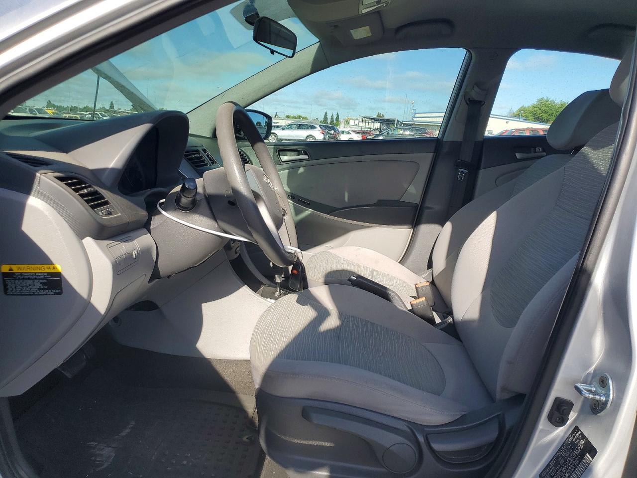2017 Hyundai Accent Se - Фото 7