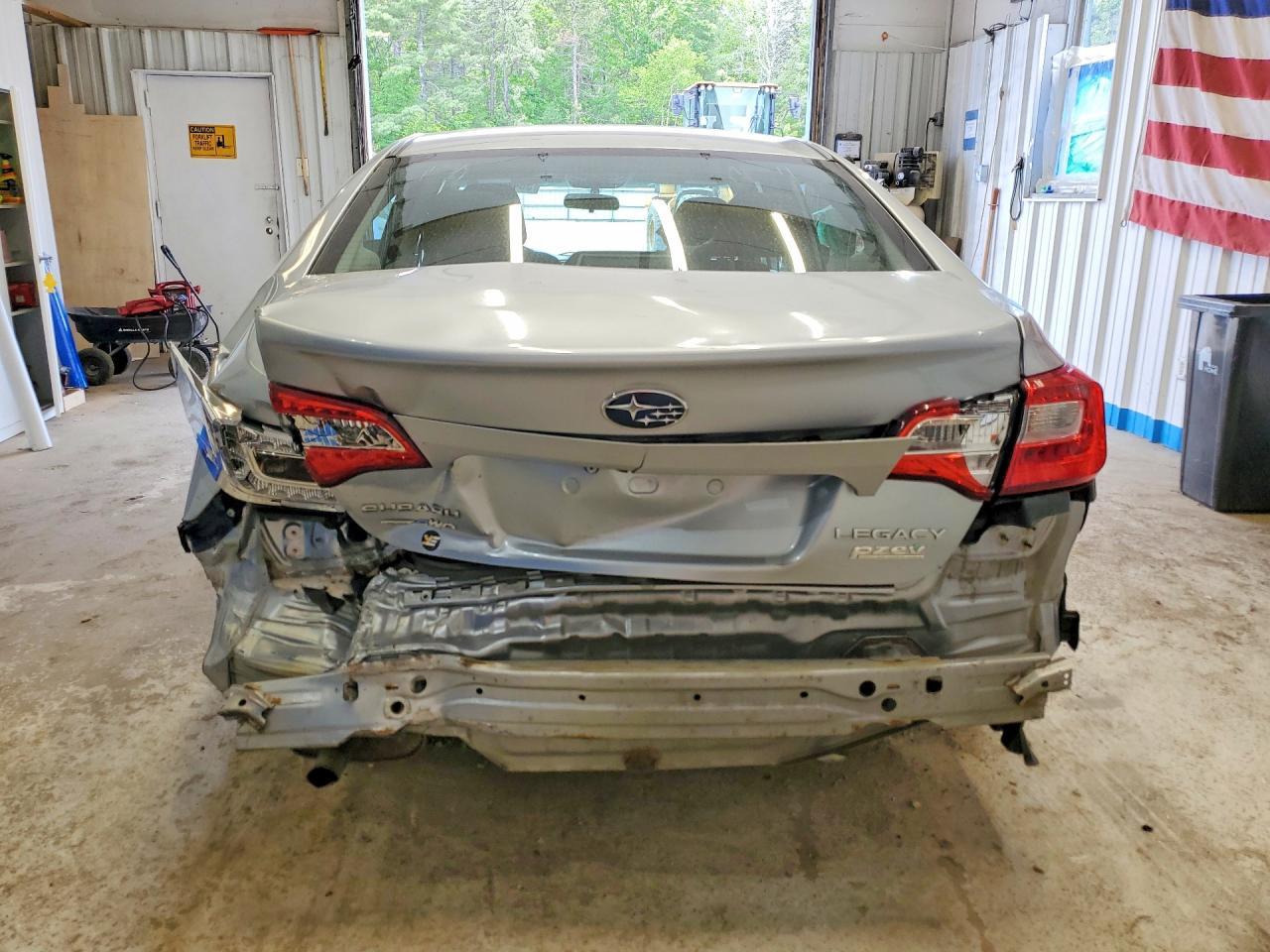 2017 Subaru Legacy 2.5I - Фото 6