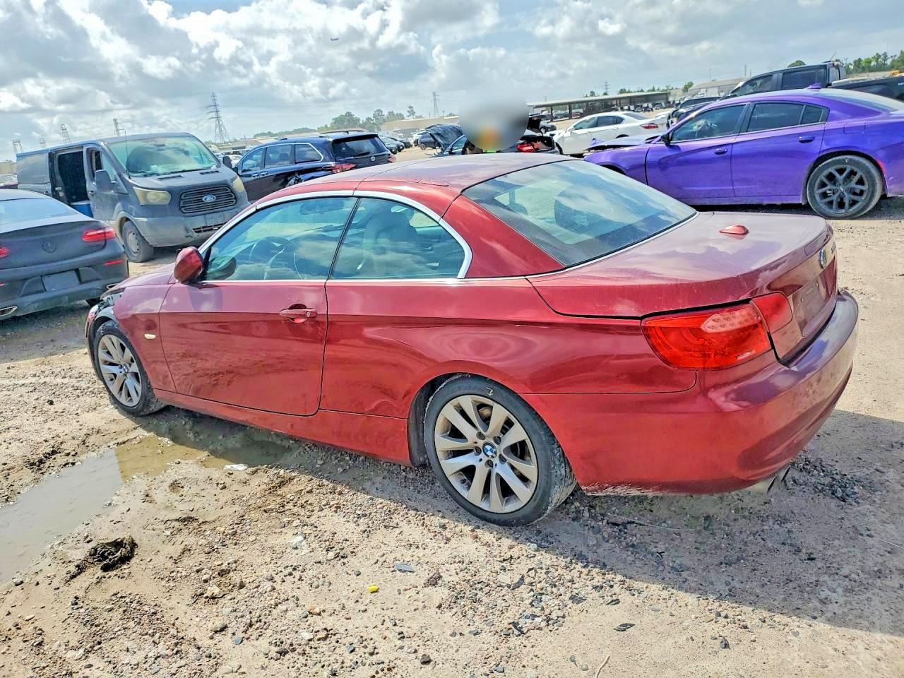 2011 BMW 328 I - Image 2