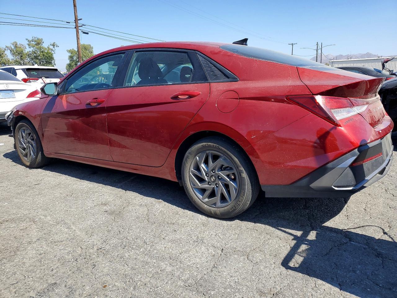 2024 Hyundai Elantra Sel - Фото 2