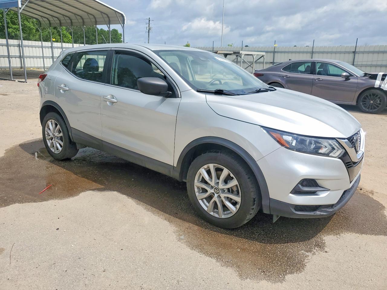 2021 Nissan Rogue Sport S - Image 4