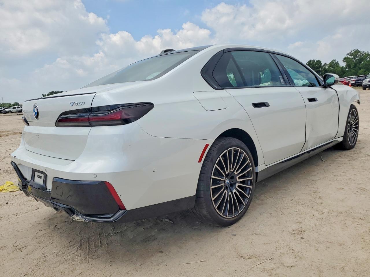 2025 BMW 740 I - Image 3