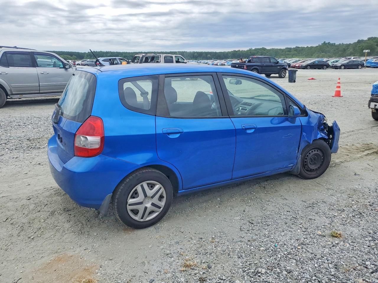 2008 Honda Fit - Image 3