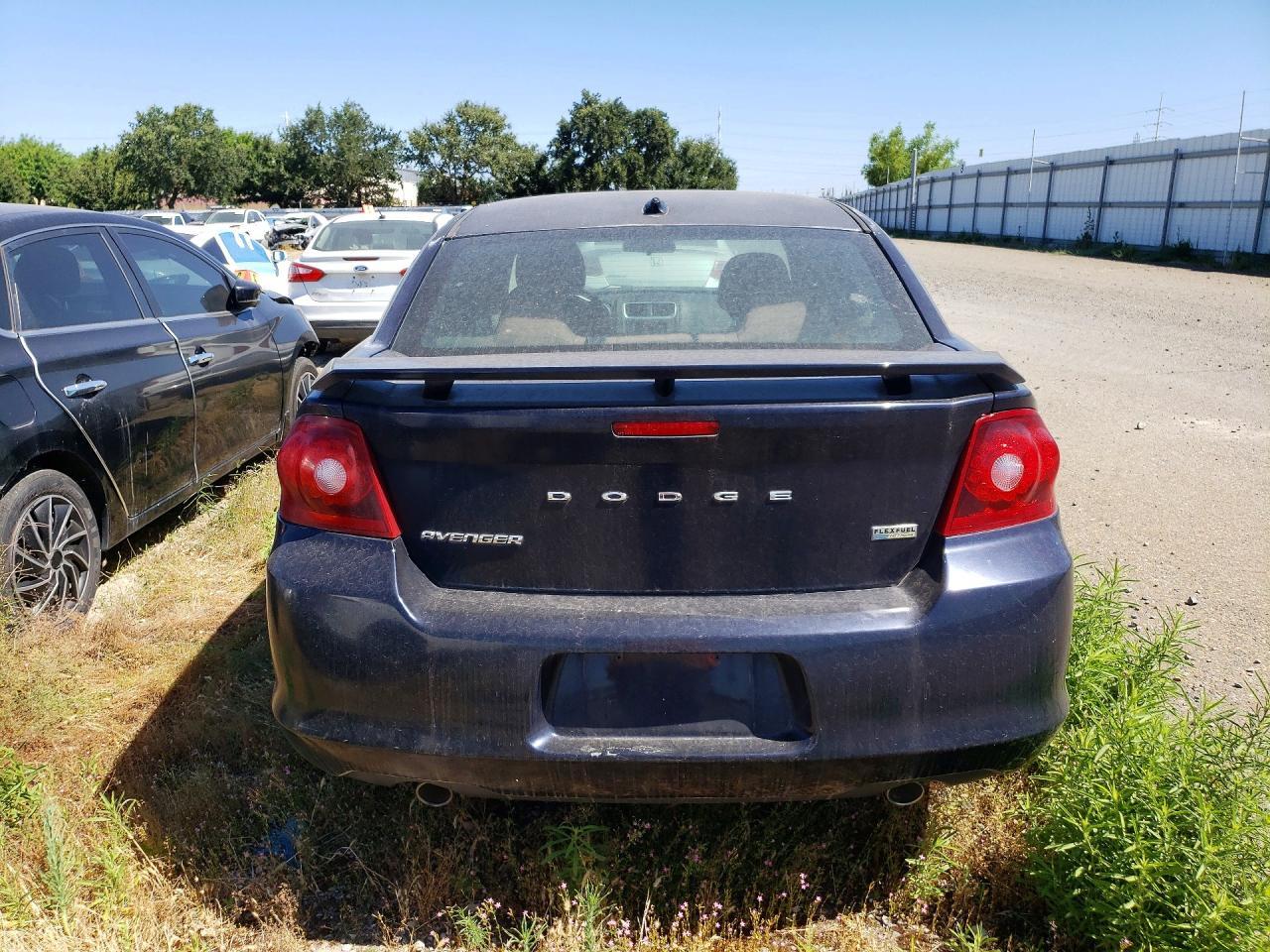 2012 Dodge Avenger Sxt - Image 6