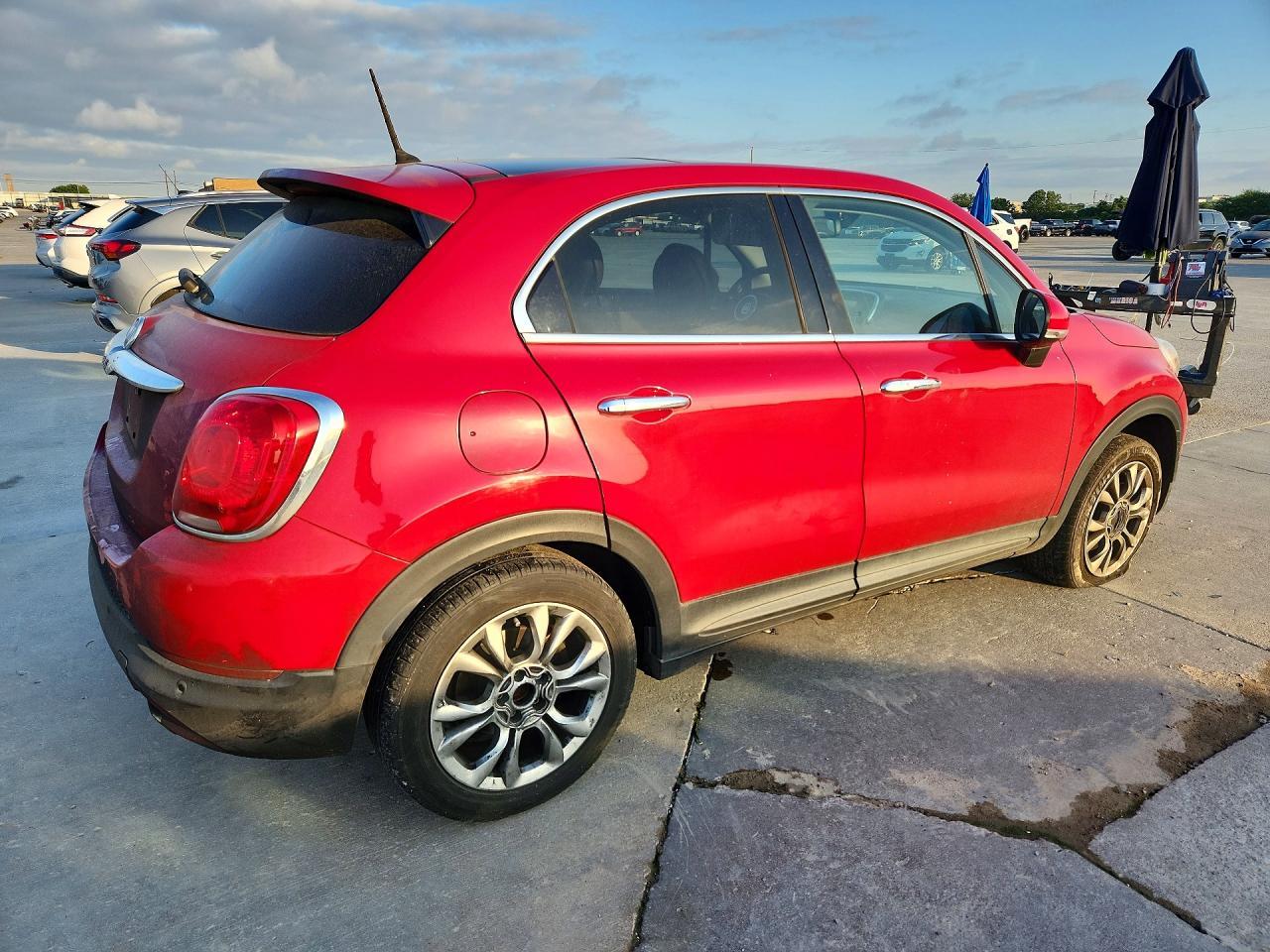 2016 Fiat 500X Lounge - Фото 3