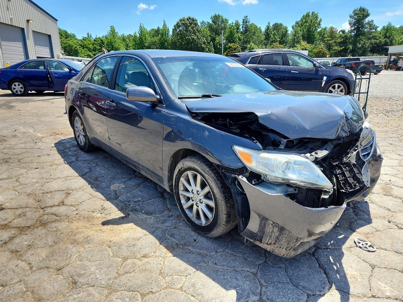 2011 Toyota Camry Xle V6 - Фото 4