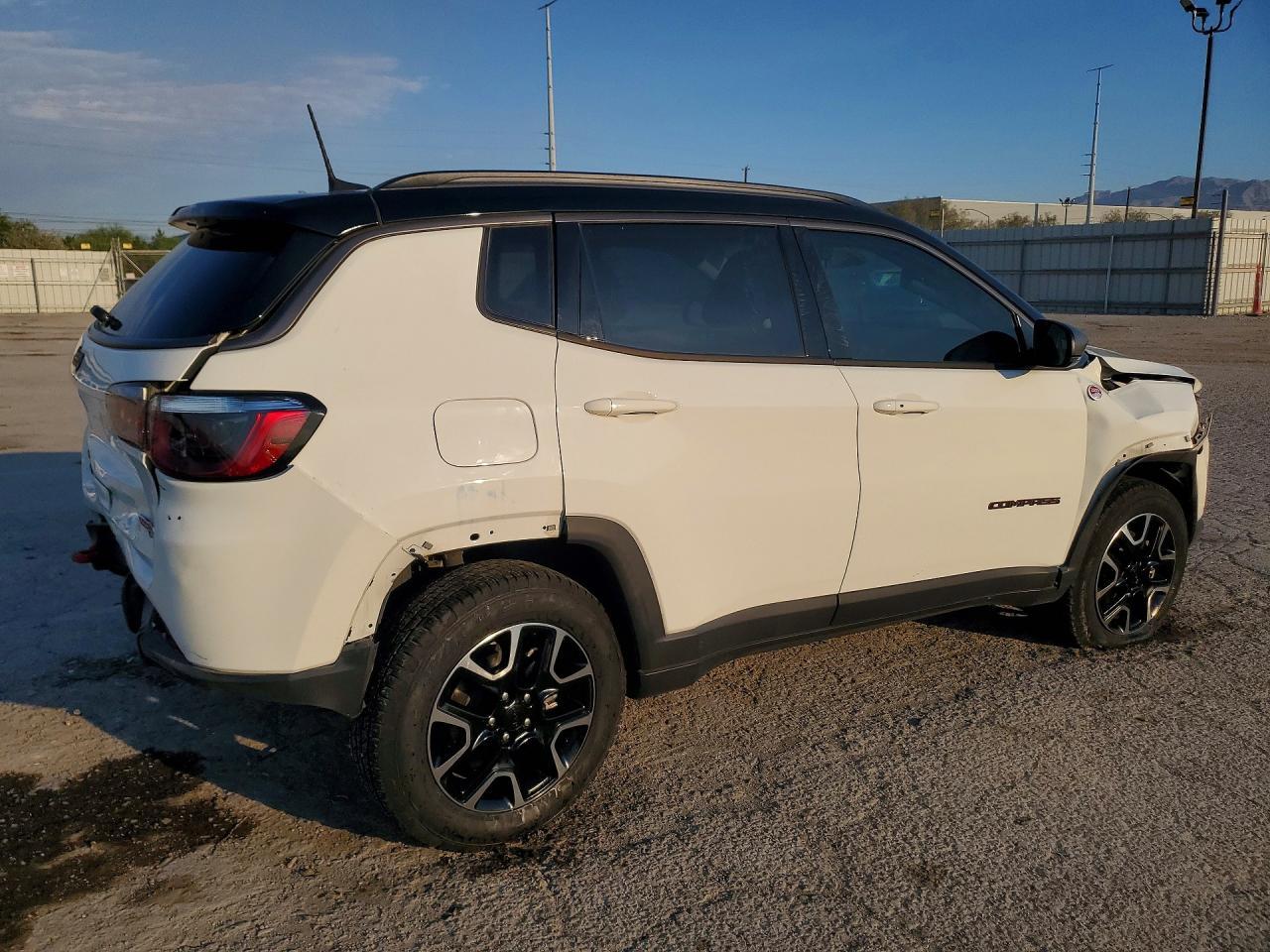 2021 Jeep Compass Trailhawk - Фото 3