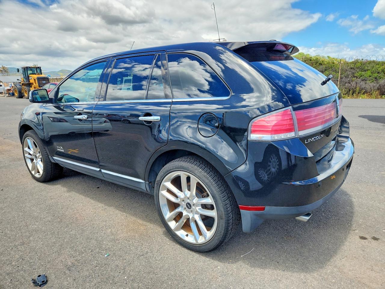 2010 Lincoln Mkx - Image 2