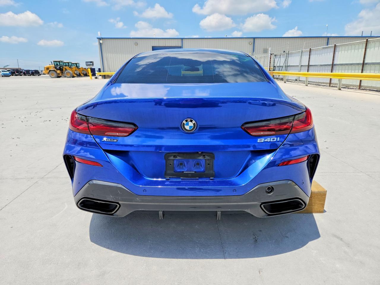 2023 BMW 840Xi - Фото 6