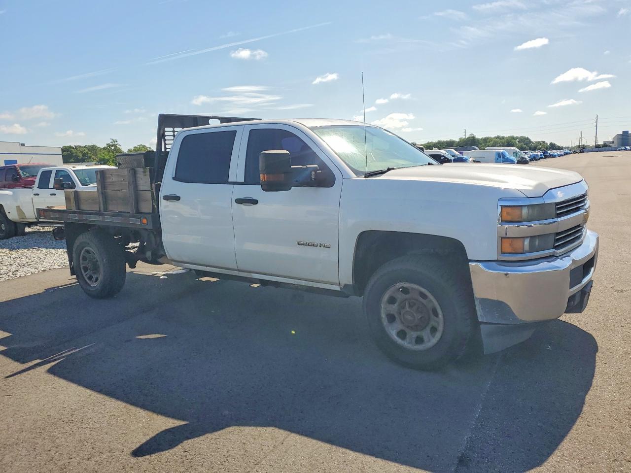 2015 Chevrolet Silverado K3500 - Image 4