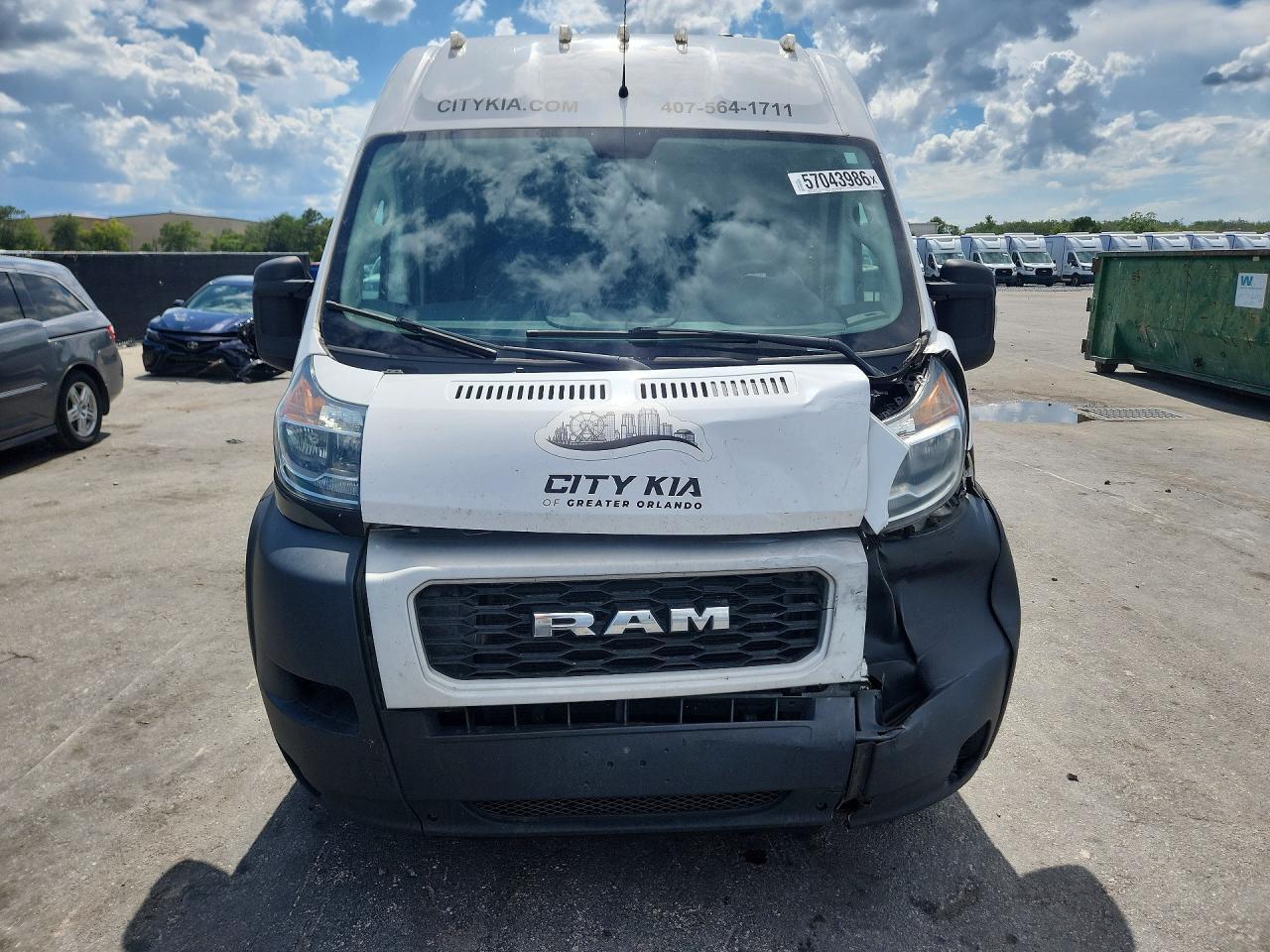 2019 Ram Promaster 2500 Delivery Van - Фото 5