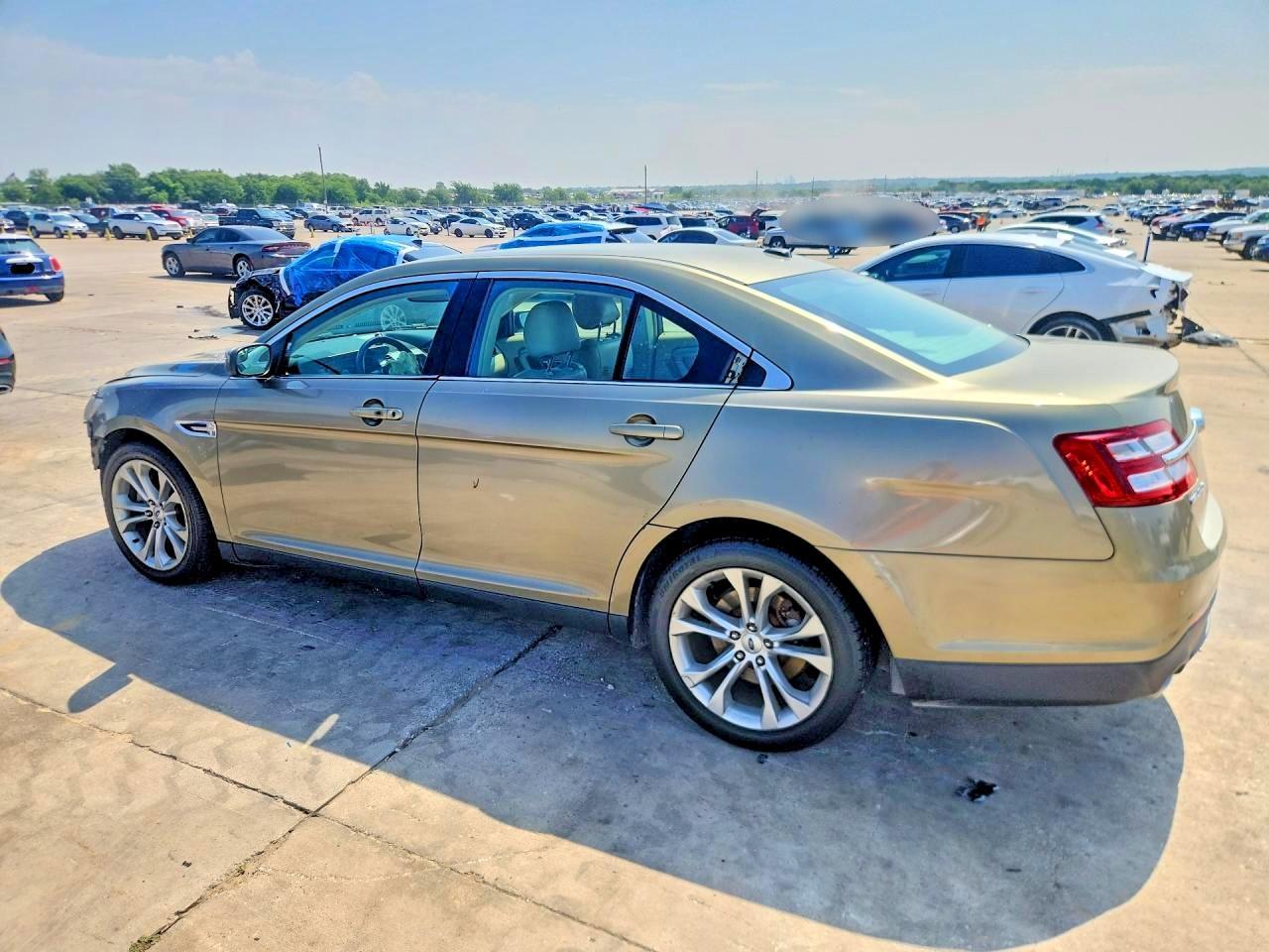 2013 Ford Taurus Sel - Фото 2