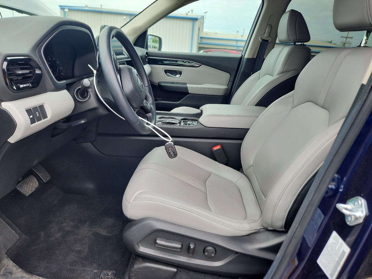 2025 Honda Pilot Exl - Image 7