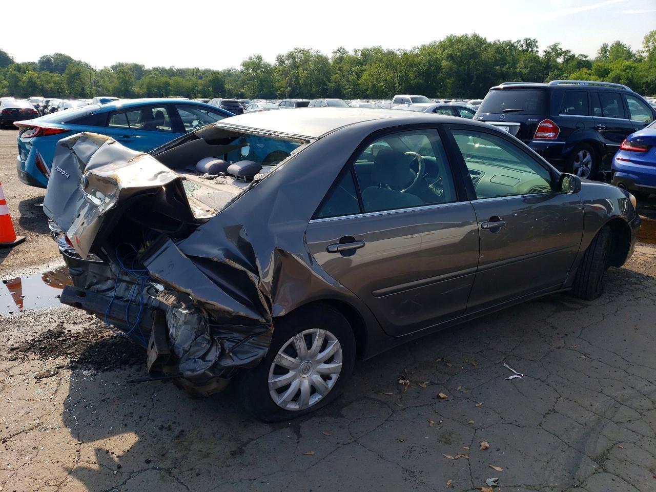 2005 Toyota Camry Standard - Фото 3