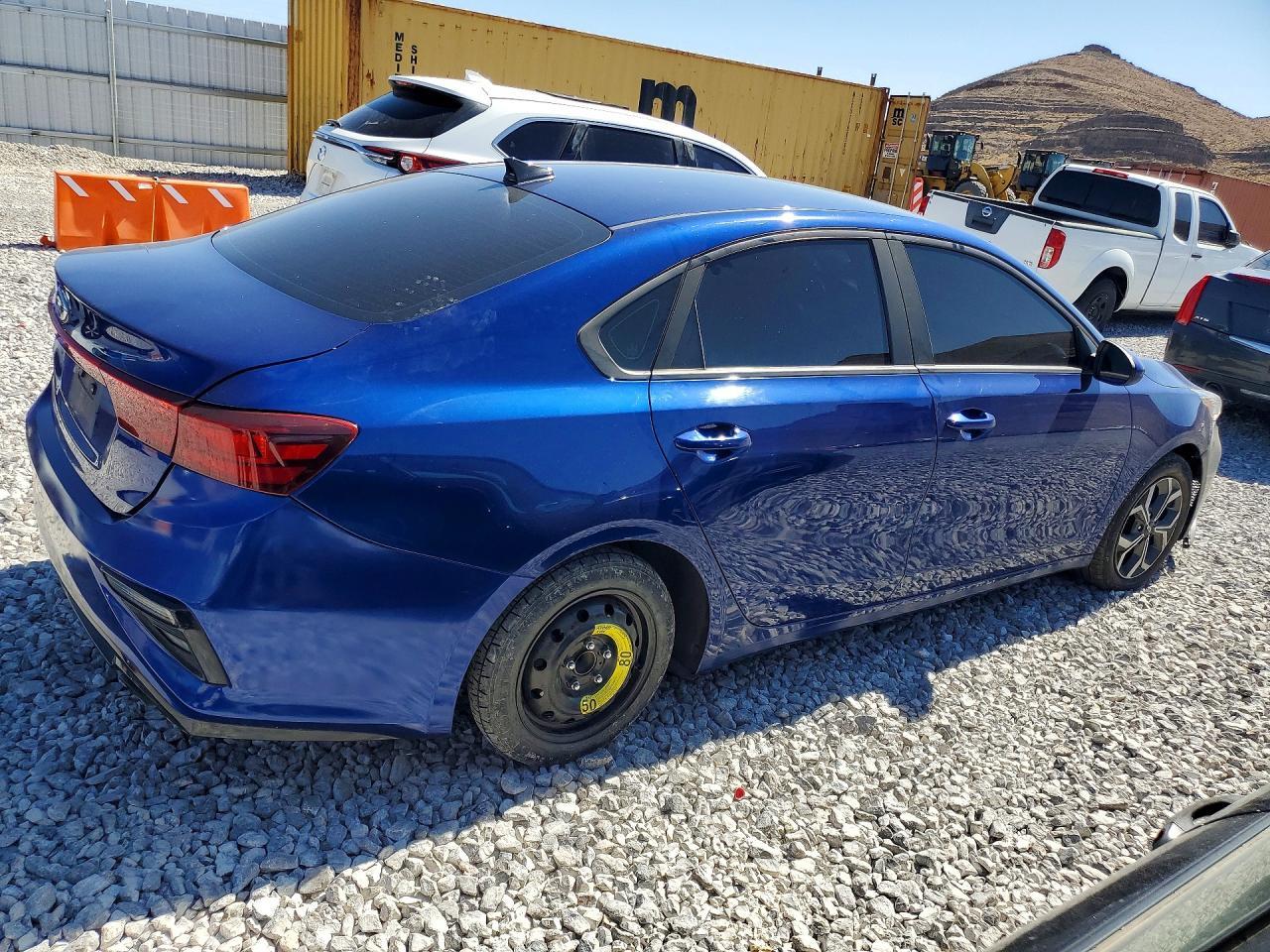 2019 Kia Forte Lxs - Фото 3
