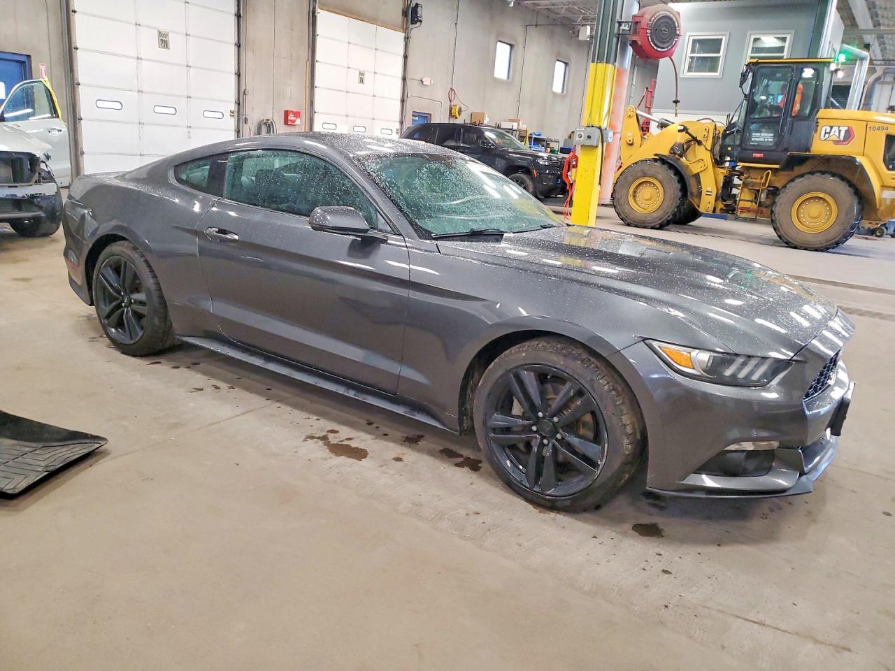 2015 Ford Mustang - Фото 4