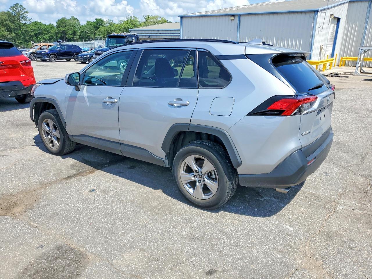 2023 Toyota Rav4 Xle - Image 2