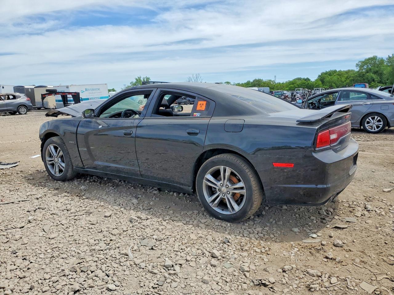 2013 Dodge Charger R - Image 2