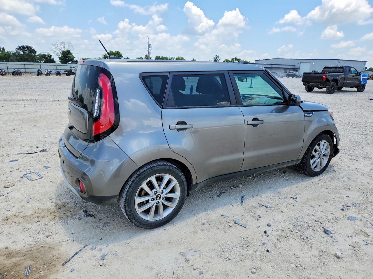 2019 Kia Soul + - Image 3