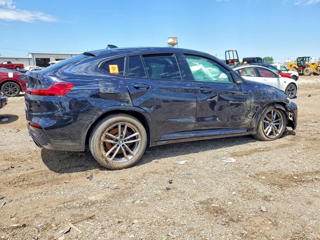 2021 BMW X4 xDrivem40I - Фото 3