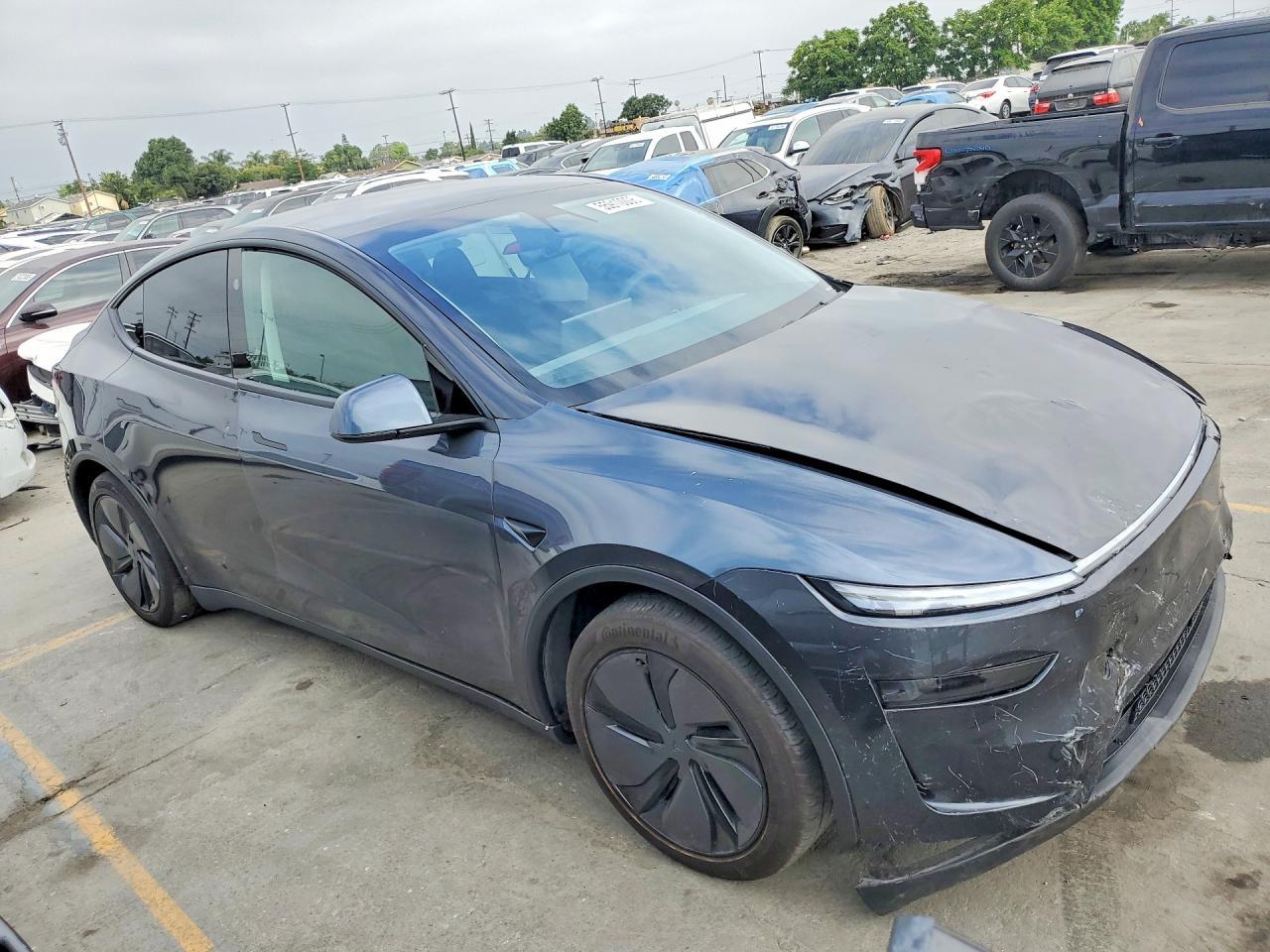 2026 Tesla Model Y - Image 4
