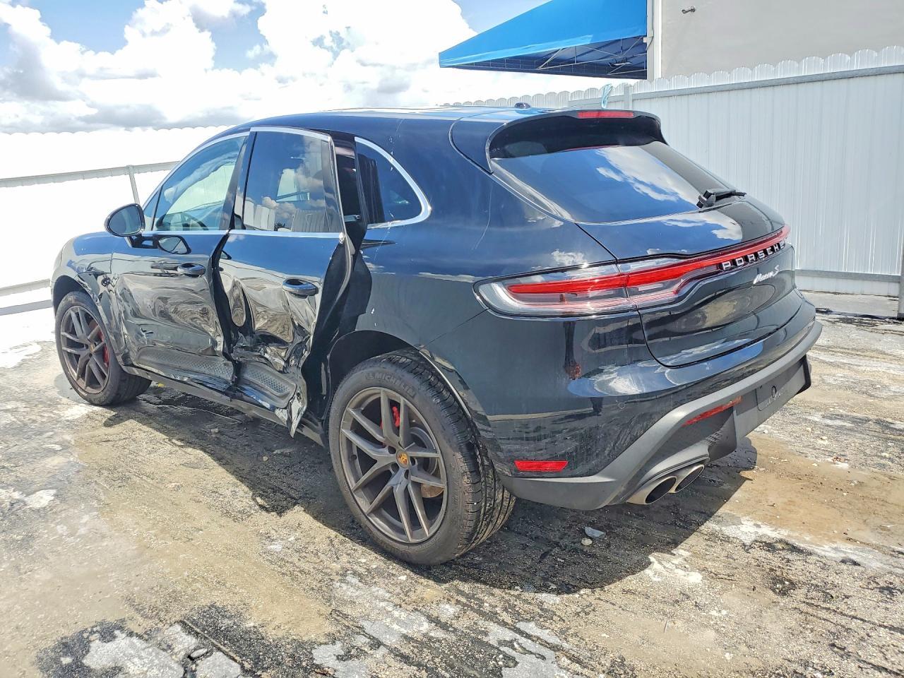 2025 Porsche Macan S - Фото 2