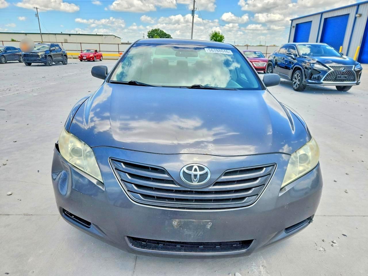 2008 Toyota Camry Le - Image 5