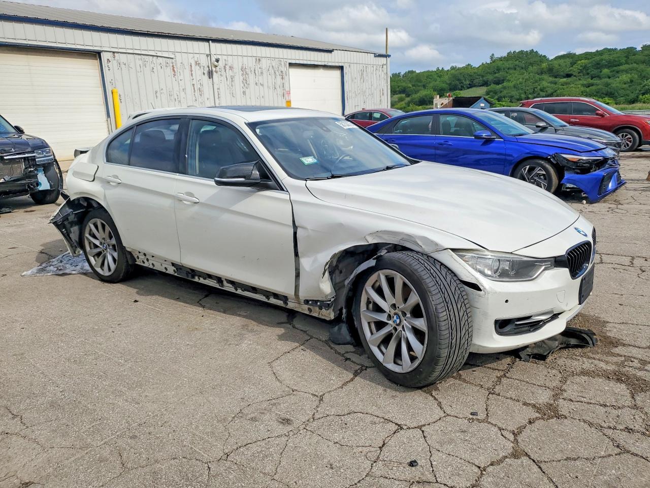 2014 BMW 328 Xi - Фото 4