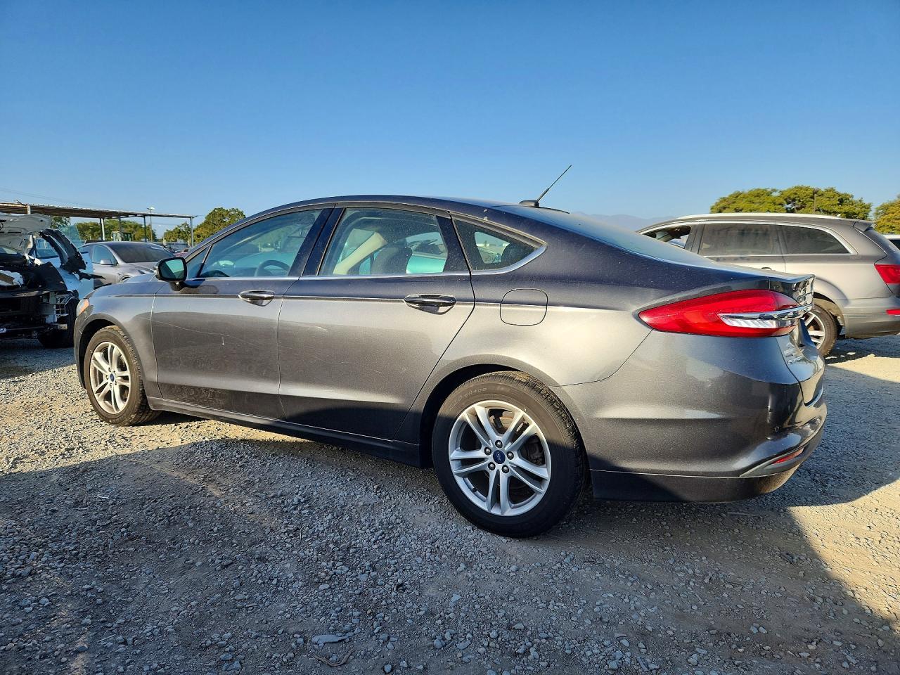 2018 Ford Fusion Se - Фото 2