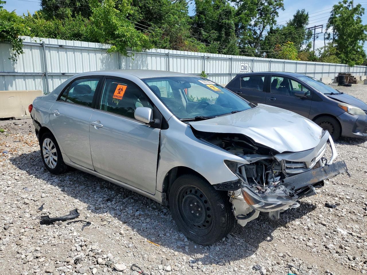 2013 Toyota Corolla Le - Фото 4
