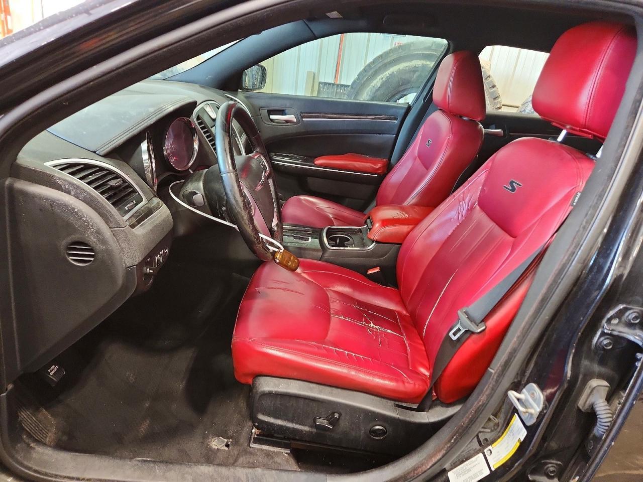 2011 Chrysler 300 - Фото 7