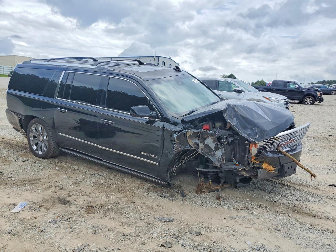 2016 GMC Yukon Xl Denali - Фото 4