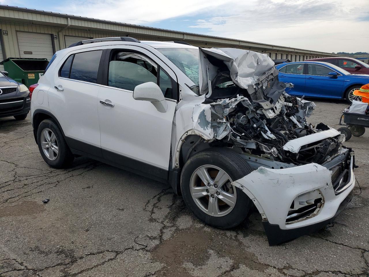 2018 Chevrolet Trax - Image 4