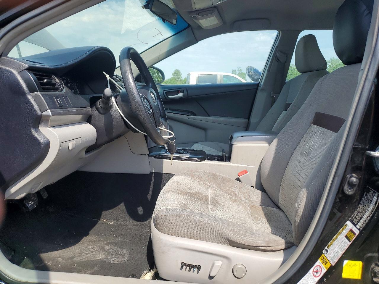 2014 Toyota Camry Le - Фото 7
