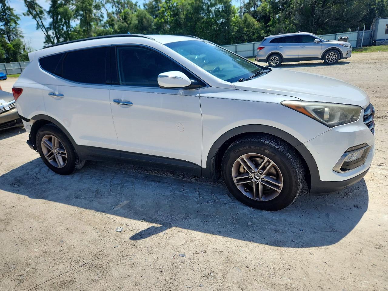 2018 Hyundai Santa Fe Sport 2.4L - Image 4