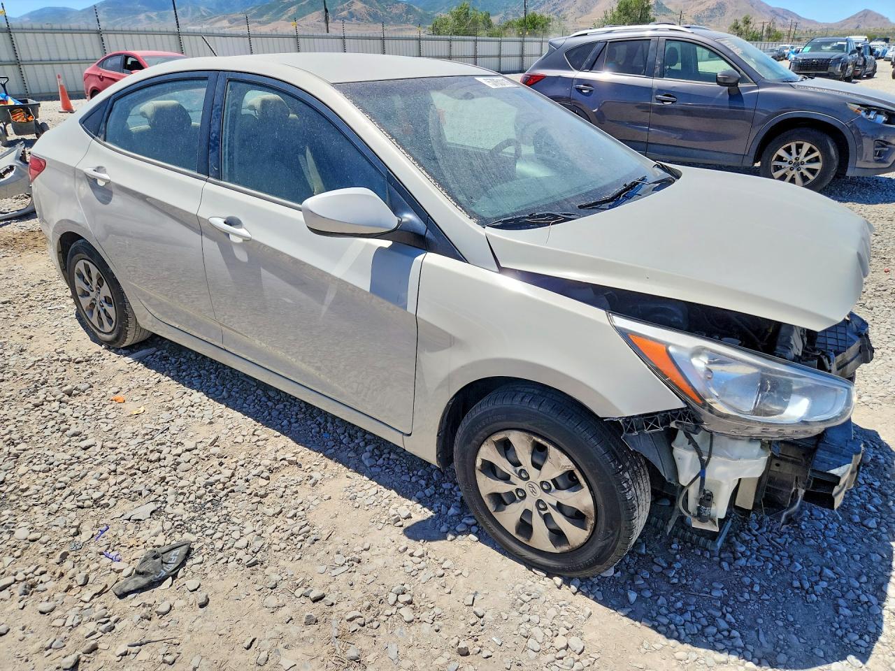 2016 Hyundai Accent Se - Фото 4