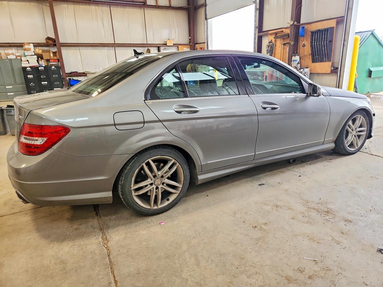 2014 Mercedes-Benz C 300 4Matic - Фото 3