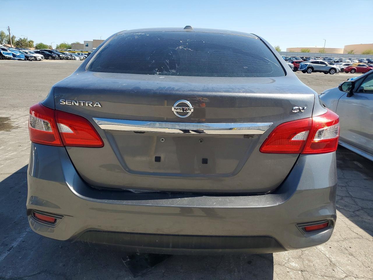 2019 Nissan Sentra S - Фото 6