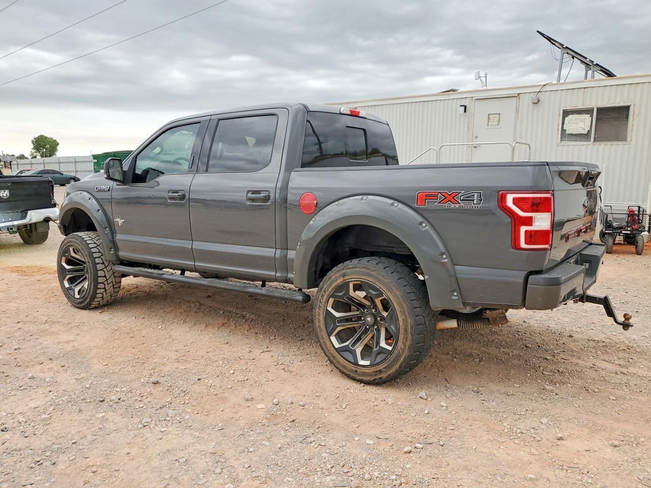 2018 Ford F150 Supercrew - Фото 2