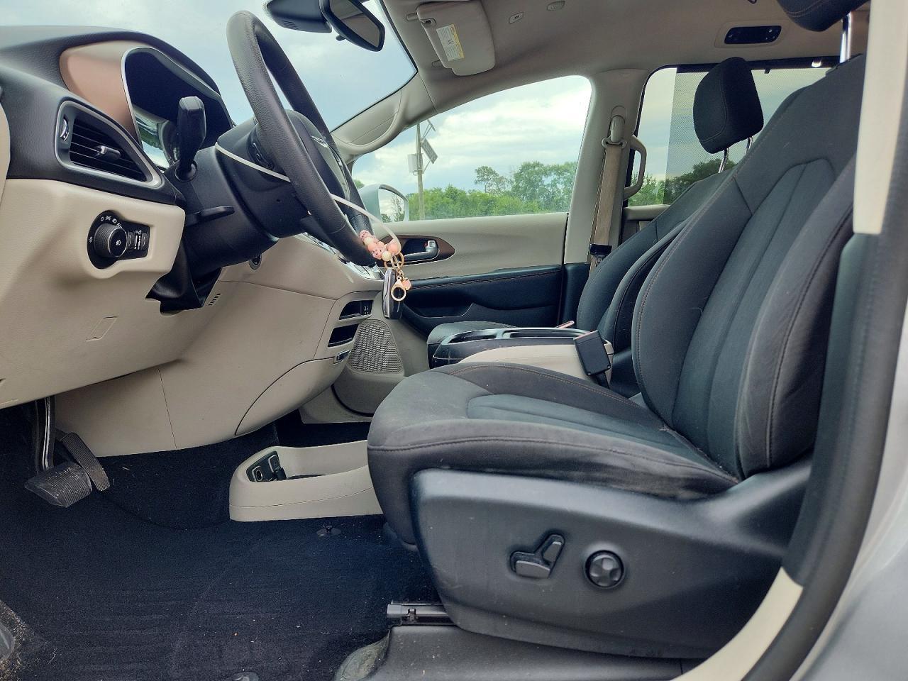 2018 Chrysler Pacifica Touring Plus - Image 7
