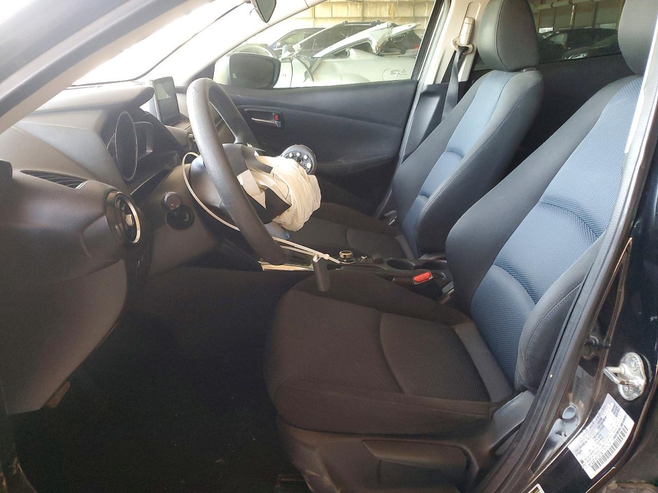 2016 Scion Ia Base - Фото 7
